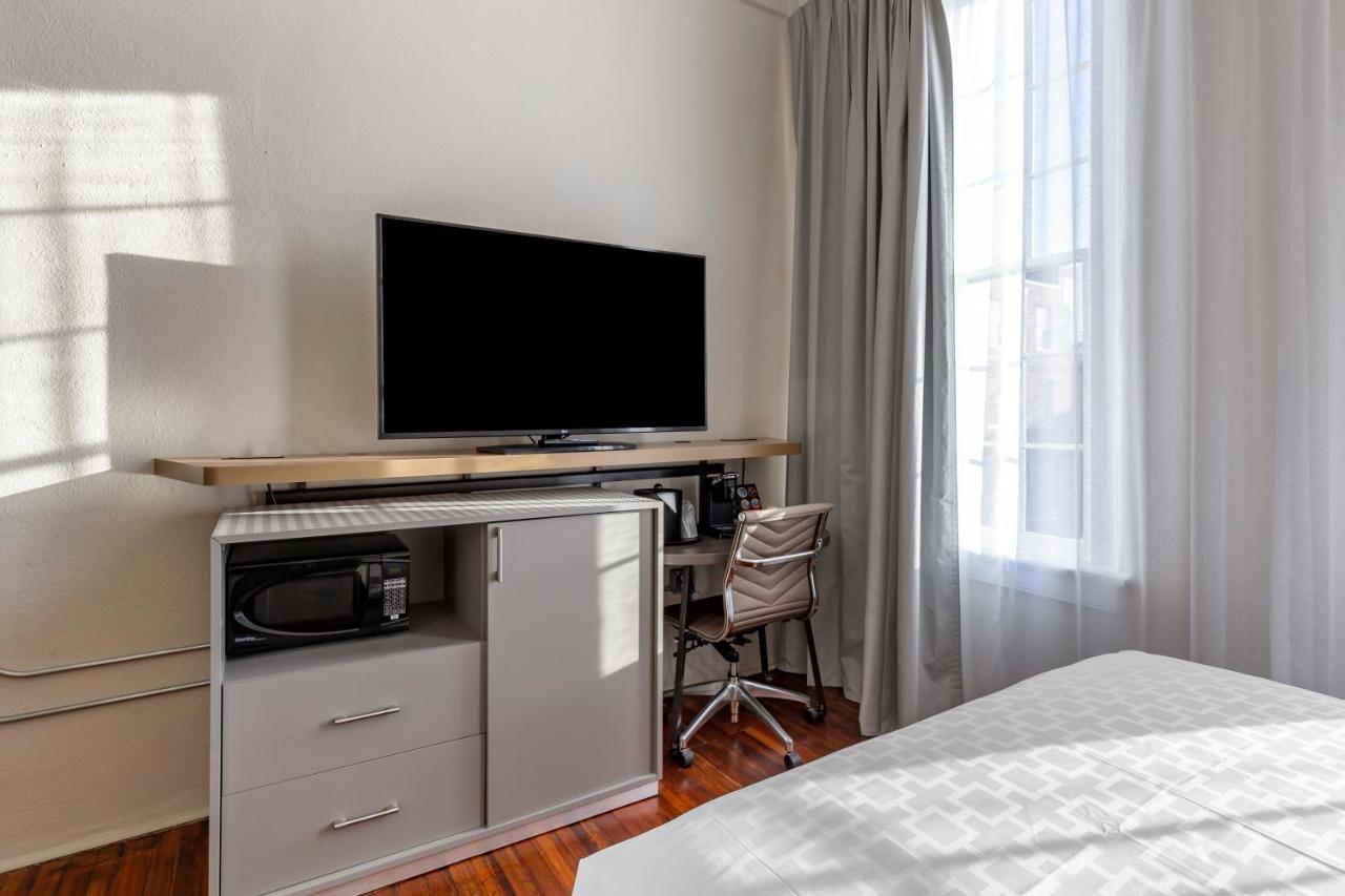 Inn At Blackstone Экстерьер фото