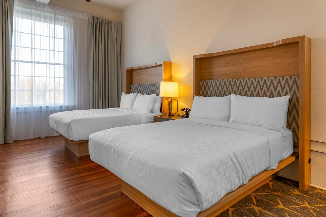 Inn At Blackstone Экстерьер фото